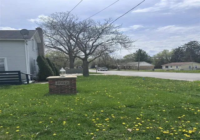 Homes for sale in Owosso, MI | 1002 E Oliver St, Owosso, MI 48867 | MLS# 70542520