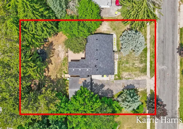 Homes for sale in Greenville, MI | 415 S Luray St, Greenville, MI 48838 | MLS# 70539615