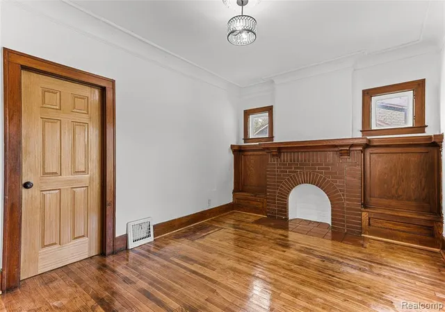 Photo 3 of Single family home for sale at 4827 Gray St, Detroit, MI 48215 2042 | MLS# 61023849 | Listing updated on 2026-08-27