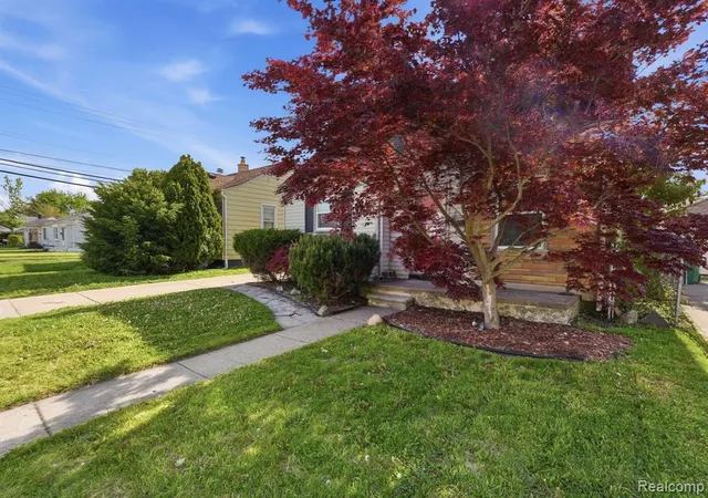 Homes for sale in Eastpointe, MI | 22413 Cushing Ave, Eastpointe, MI 48021 | MLS# 60993017