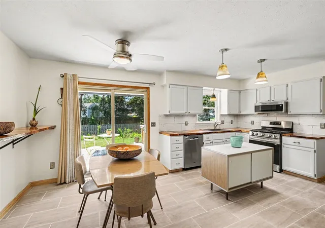 Photo 4 of Sale Pending at 6285 Blanca Dr, Rockford, MI 49341 | MLS# 70541055 | Listing updated on 2026-07-03