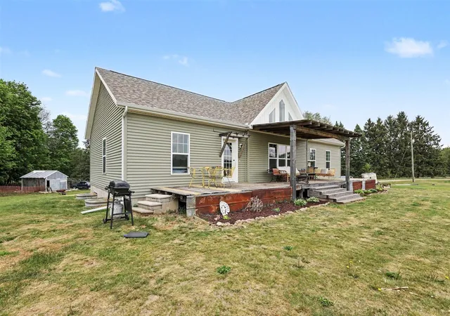 Homes for sale in Caro, MI | 2404 Froede Rd, Caro, MI 48723 | MLS# 70532707