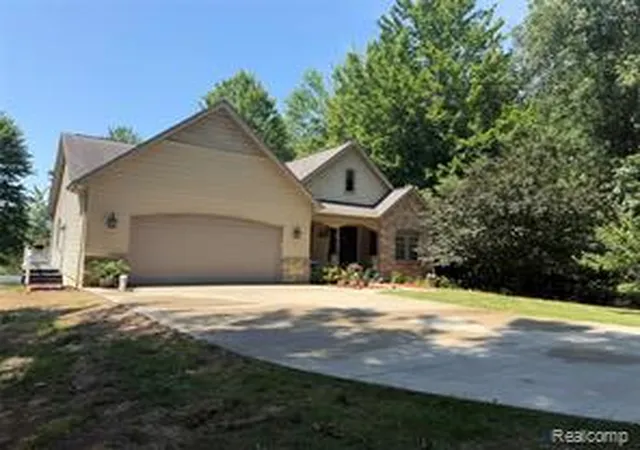 Homes for sale in Gladwin, MI | 4915 Anglers Ln, Gladwin, MI 48624 | MLS# 61009662
