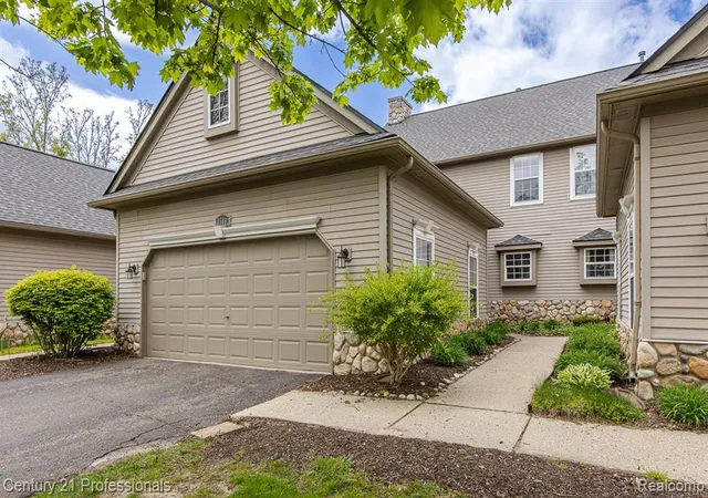 Homes for sale in Clarkston, MI | 4509 Alexander Pines Dr, Clarkston, MI 48346 | MLS# 60992497
