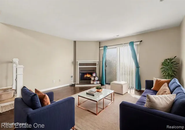 Photo 3 of Sale Pending at 1430 W Webster Rd, Royal Oak, MI 48073 | MLS# 61019197 | Listing updated on 2026-10-22