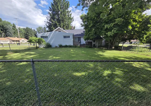 Homes for sale in Jackson, MI | 1503 Warren Ave, Jackson, MI 49203 | MLS# 70539348
