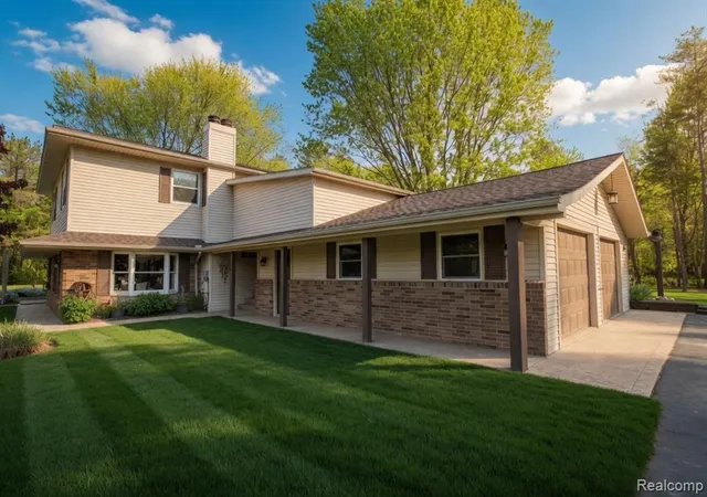 2nd image of 5278 Skelton Rd, Columbiaville, MI 48421 | MLS# 61008947