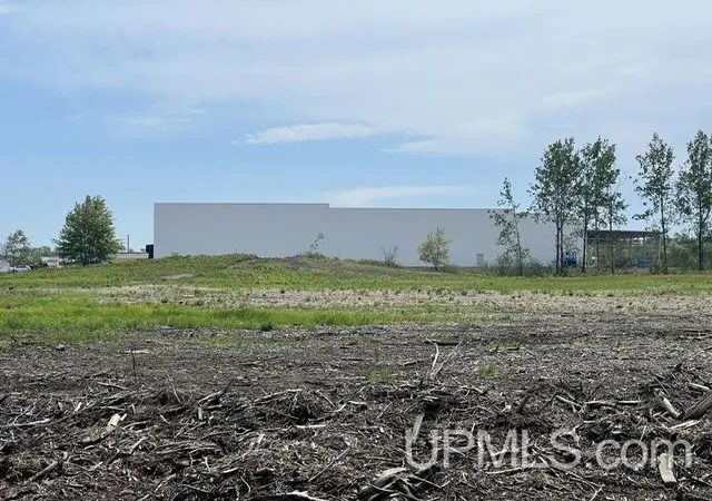 3rd image of 928 N 30Th St, Escanaba, MI 49829 | MLS# 50210903