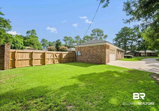 38th image of 301 E Indian Creek Dr, Mobile, AL 36607 | MLS# 407473
