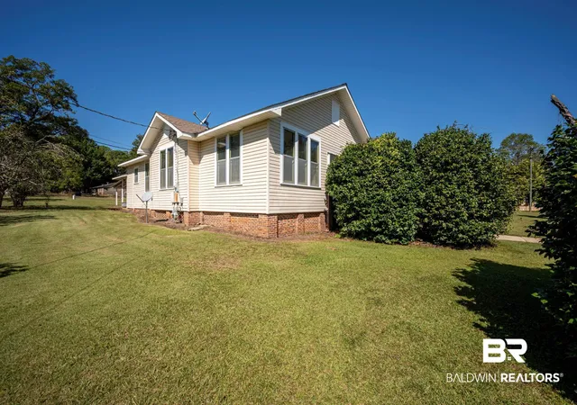 4th image of 307 Salter St, Evergreen, AL 36401 | MLS# 387139