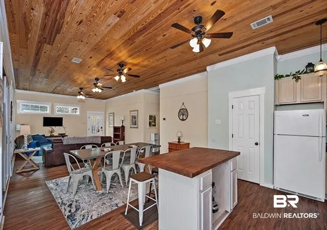 Photo 4 of Single family home for sale at 8948 Bluefish Dr, Gulf Shores, AL 36542 | MLS# 398328 | Listing updated on 2026-08-02