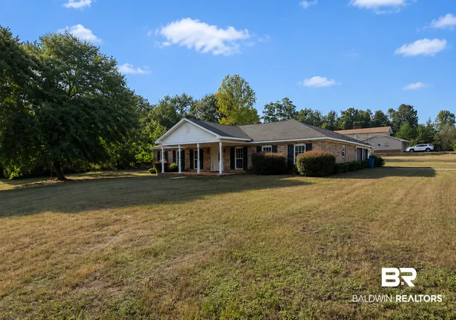 Photo 2 of Single family home for sale at 76 Hillcrest Dr, Monroeville, AL 36460 | MLS# 409729 | Listing updated on 2026-08-28