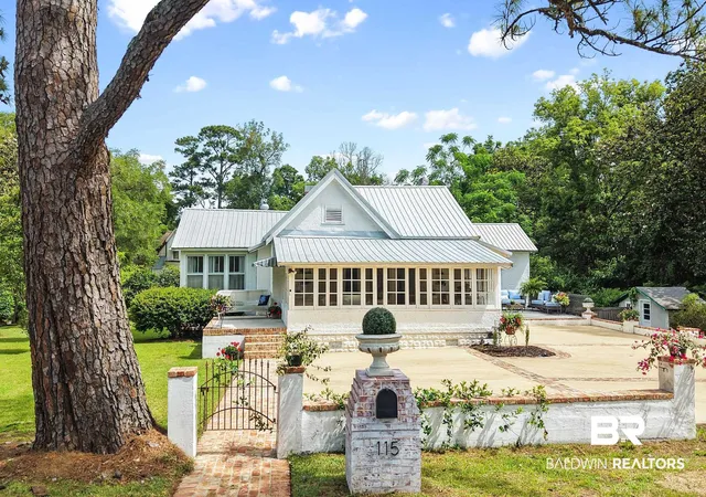 Photo 1 of Single family home for sale at 115 North Ave, Fairhope, AL 36532 | MLS# 399425 | Listing updated on 2026-08-02