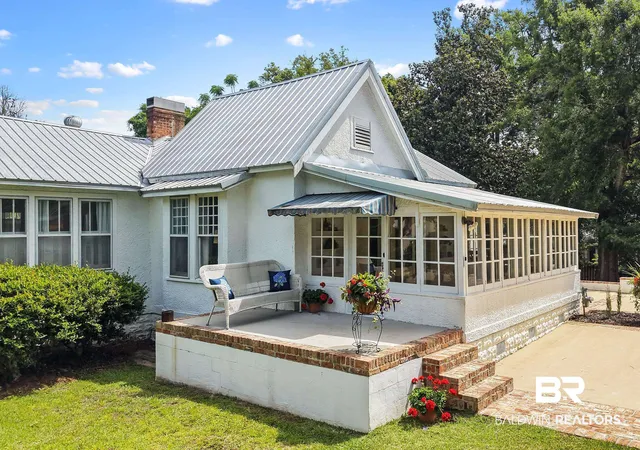Photo 2 of Single family home for sale at 115 North Ave, Fairhope, AL 36532 | MLS# 399425 | Listing updated on 2026-08-02