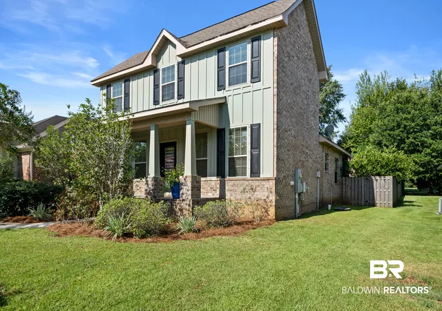 Photo 3 of Sale Pending at 352 Scarlett Avenue, Fairhope, AL 36532 | MLS# 409297 | Listing updated on 2026-10-08