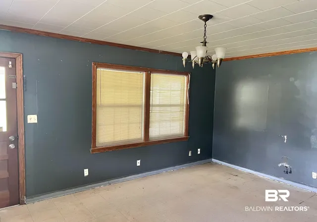 Photo 3 of Sale Pending at 169 E Ashley St, Atmore, AL 36502 | MLS# 395279 | Listing updated on 2026-08-19