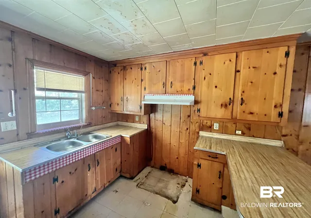 Photo 5 of Sale Pending at 169 E Ashley St, Atmore, AL 36502 | MLS# 395279 | Listing updated on 2026-08-19