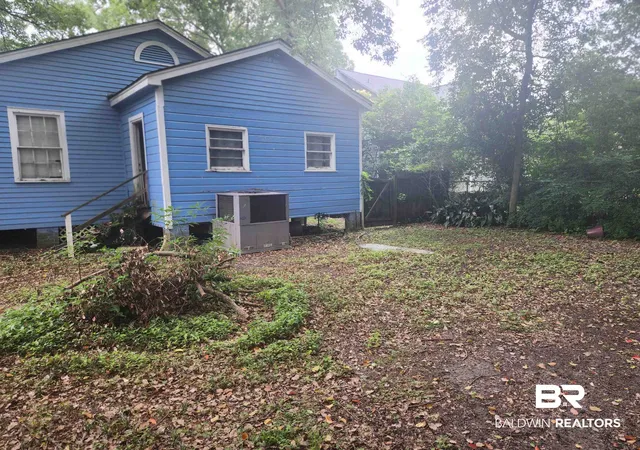 Photo 3 of Single family home for sale at 70 Glenwood St, Mobile, AL 36606 | MLS# 397436 | Listing updated on 2026-07-28