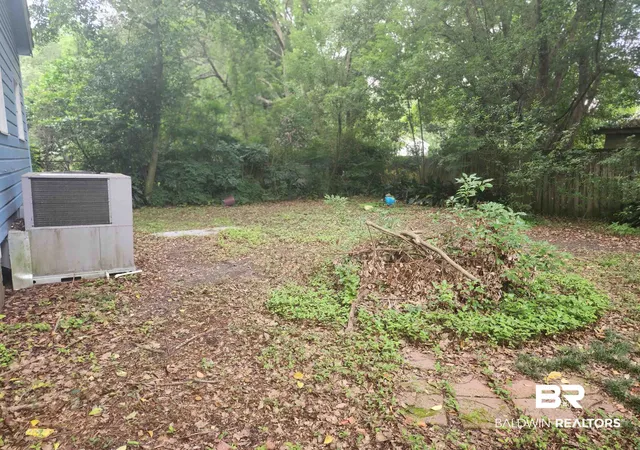 Photo 4 of Single family home for sale at 70 Glenwood St, Mobile, AL 36606 | MLS# 397436 | Listing updated on 2026-07-28