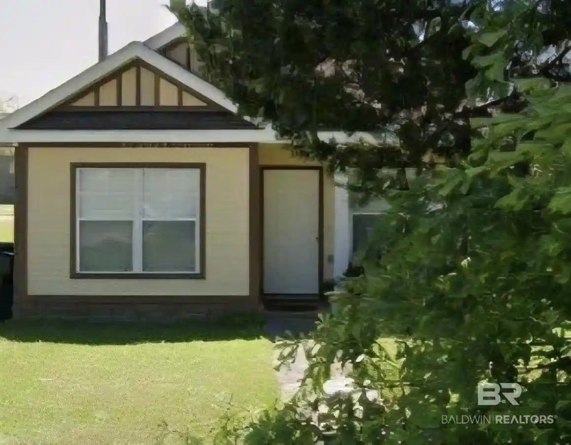 Single family home for sale at 18016 Krchak Ln, Robertsdale, AL 36567 | MLS# 412101