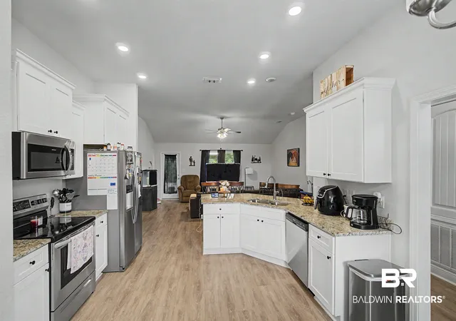 Photo 4 of Single family home for sale at 22976 Ridgewood Dr, Robertsdale, AL 36567 | MLS# 398989 | Listing updated on 2026-08-18