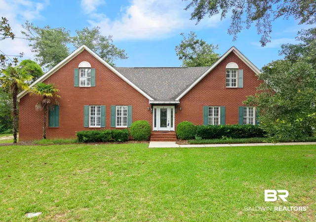 Photo 3 of Single family home for sale at 207 Perdido Ave, Fairhope, AL 36532 | MLS# 398398 | Listing updated on 2026-10-07