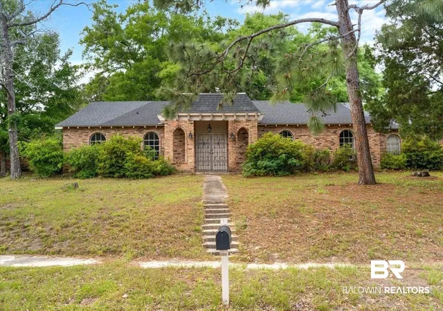 1st image of 4600 S Dogwood Dr, Mobile, AL 36609 | MLS# 395694