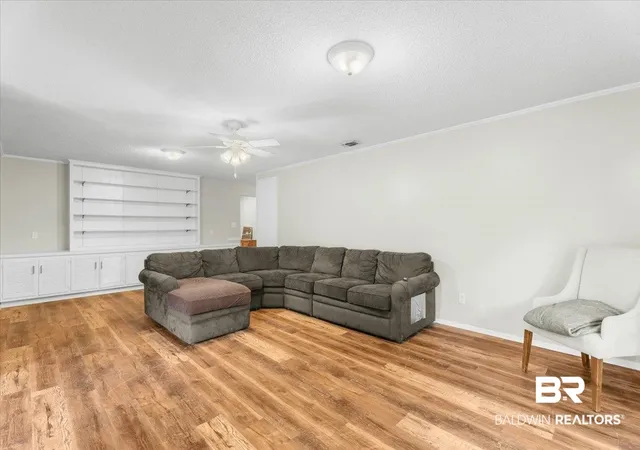 Photo 4 of Single family home for sale at 4600 S Dogwood Dr, Mobile, AL 36609 | MLS# 395694 | Listing updated on 2026-08-04