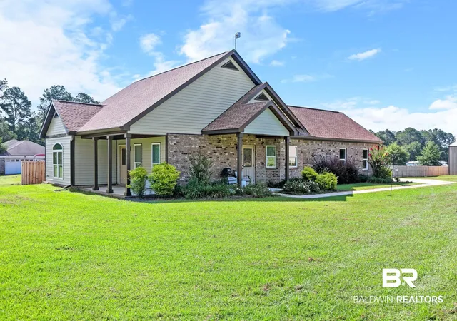 Photo 3 of Single family home for sale at 24776 S Rolling Green Dr #HOME-2, Elberta, AL 36530 | MLS# 397814 | Listing updated on 2026-09-24