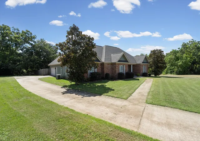 Photo 3 of Single family home for sale at 16298 Hampstead Ct, Fairhope, AL 36532 | MLS# 408326 | Listing updated on 2026-10-02