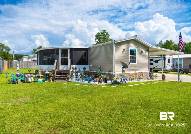 Photo 1 of Sale Pending at 1948 Ridgewood Dr, Lillian, AL 36549 | MLS# 386351 | Listing updated on 2026-10-02