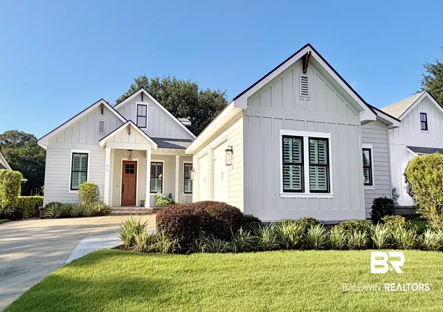 Photo 1 of Single family home for sale at 849 Apricot Ln, Fairhope, AL 36532 | MLS# 406825 | Listing updated on 2026-08-21