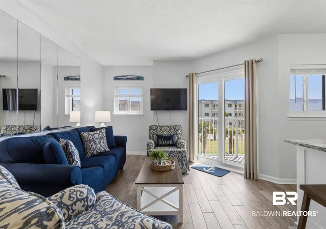 Photo 4 of Townhouse for sale at 375 Plantation Rd #5111, Gulf Shores, AL 36542 | MLS# 395472 | Listing updated on 2026-09-21