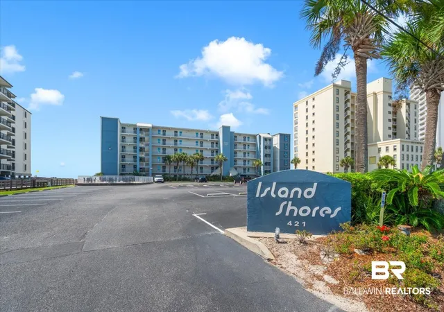 Photo 2 of Townhouse for sale at 421 E Beach Blvd #UNIT 550, Gulf Shores, AL 36542 | MLS# 409231 | Listing updated on 2026-09-23