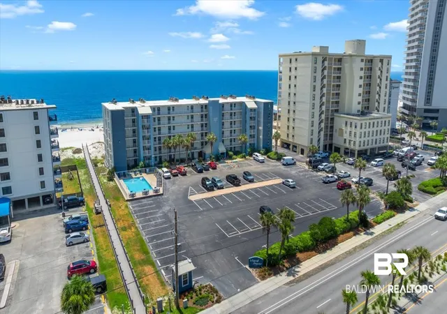 Photo 3 of Townhouse for sale at 421 E Beach Blvd #UNIT 550, Gulf Shores, AL 36542 | MLS# 409231 | Listing updated on 2026-09-23