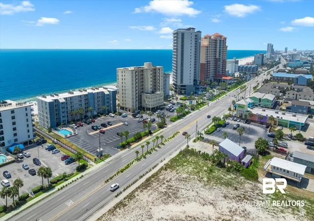 Photo 4 of Townhouse for sale at 421 E Beach Blvd #UNIT 550, Gulf Shores, AL 36542 | MLS# 409231 | Listing updated on 2026-09-23