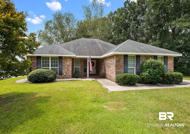 Photo 3 of Sale Pending at 18620 E Hammond St, Robertsdale, AL 36567 | MLS# 409082 | Listing updated on 2026-09-21