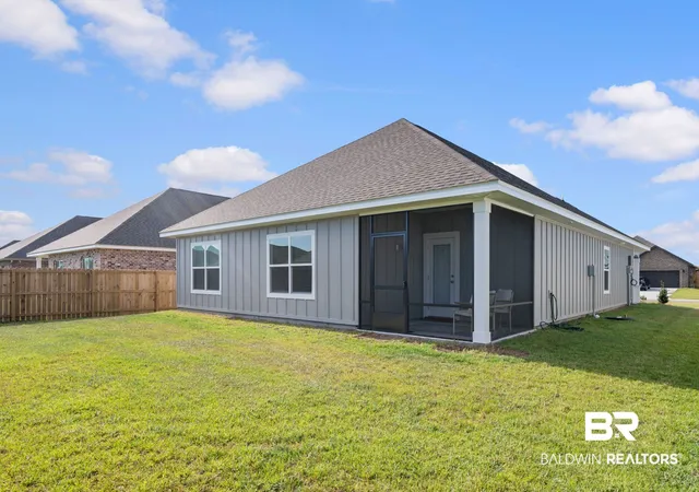 Photo 4 of Single family home for sale at 453 Parkerman Ave, Gulf Shores, AL 36542 | MLS# 407393 | Listing updated on 2026-09-24