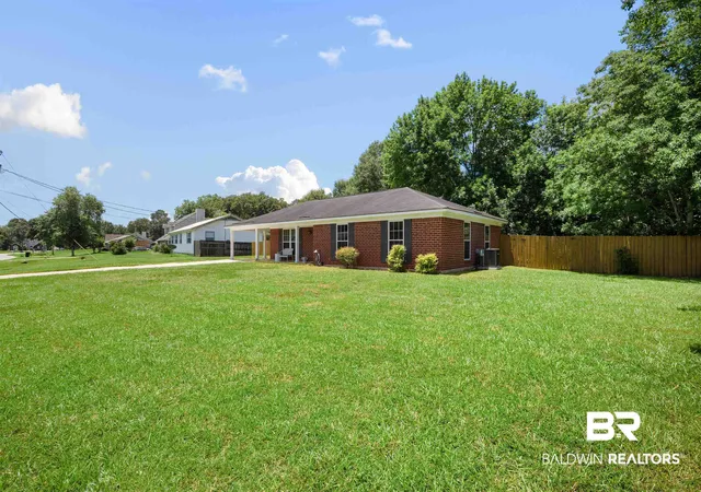 Photo 2 of Sale Pending at 3410 Plantation Ct, Mobile, AL 36695 | MLS# 397889 | Listing updated on 2026-08-21