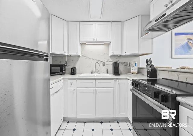 Photo 3 of Sale Pending at 517 E Beach Blvd #3C, Gulf Shores, AL 36542 | MLS# 399488 | Listing updated on 2026-09-19
