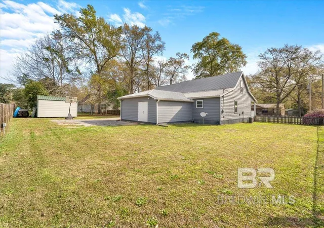 Homes for sale in Robertsdale, AL | 23166 Rochelle Loop, Robertsdale, AL 36567 | MLS# 393844