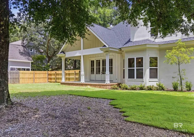 Homes for sale in Fairhope, AL | 6120 Oakwood Lane, Fairhope, AL 36532 | MLS# 398960