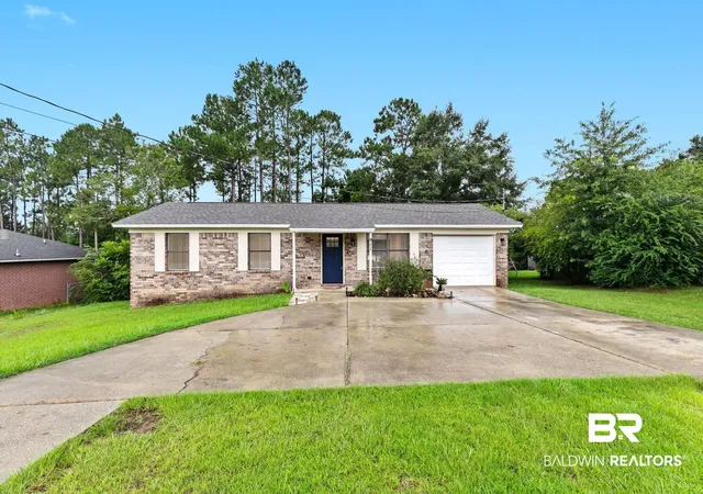 Photo 1 of Single family home for sale at 911 Jacks Branch Rd, Cantonment, FL 32533 | MLS# 400264 | Listing updated on 2026-09-11