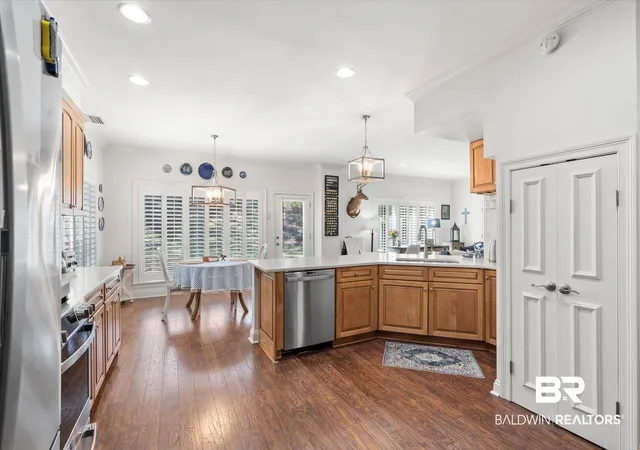 Photo 4 of Single family home for sale at 300 Clubhouse Dr, Fairhope, AL 36532 | MLS# 394381 | Listing updated on 2026-09-09