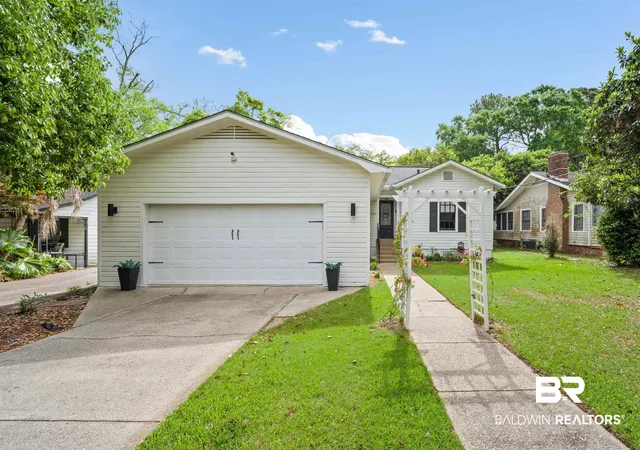 1st image of 103 Emogene Pl, Mobile, AL 36606 | MLS# 394631