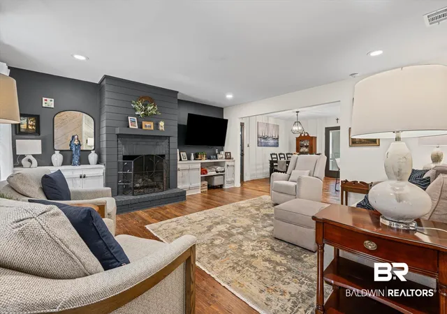 Photo 3 of Single family home for sale at 5841 Rivenbark Ln, Fairhope, AL 36532 | MLS# 399175 | Listing updated on 2026-08-21