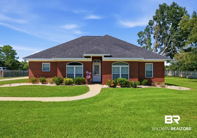 Photo 1 of Single family home for sale at 9951 Gaineswood Blvd, Fairhope, AL 36532 | MLS# 409127 | Listing updated on 2026-09-01