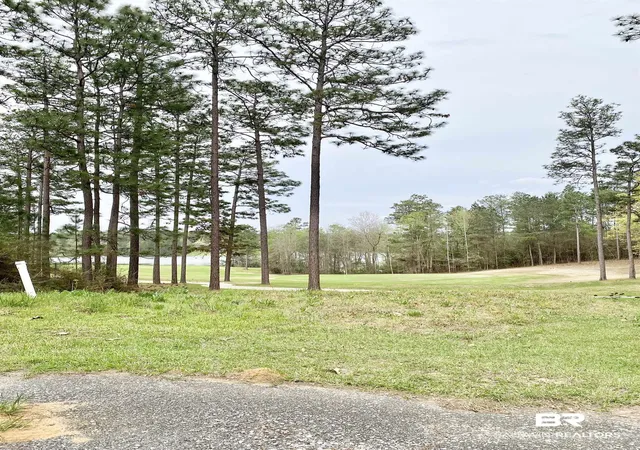 2nd image of 6 Charleston Ct, Brewton, AL 36426 | MLS# 393744