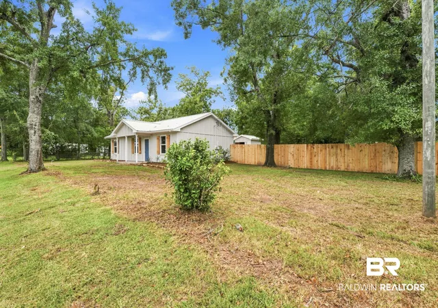 Photo 3 of Sale Pending at 1700 S Oak Street, Foley, AL 36535 | MLS# 409814 | Listing updated on 2026-09-10