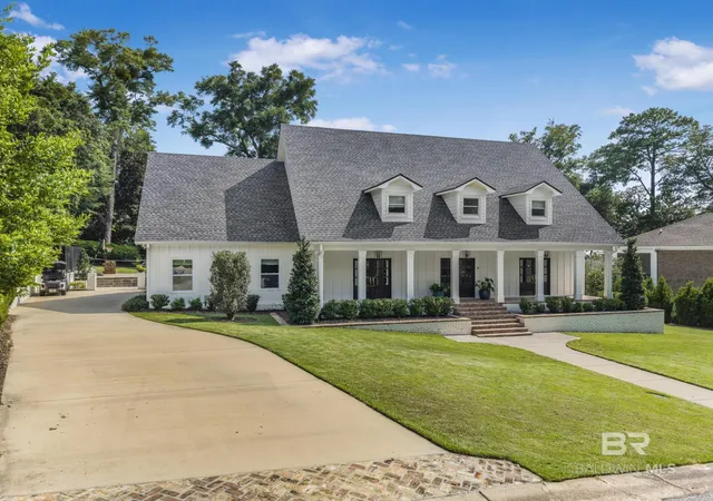 Homes for sale in Fairhope, AL | 7138 Sans Souci Lane, Fairhope, AL 36532 | MLS# 398683